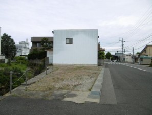 福井市下森田本町、土地の前面道路を含む現地写真画像です