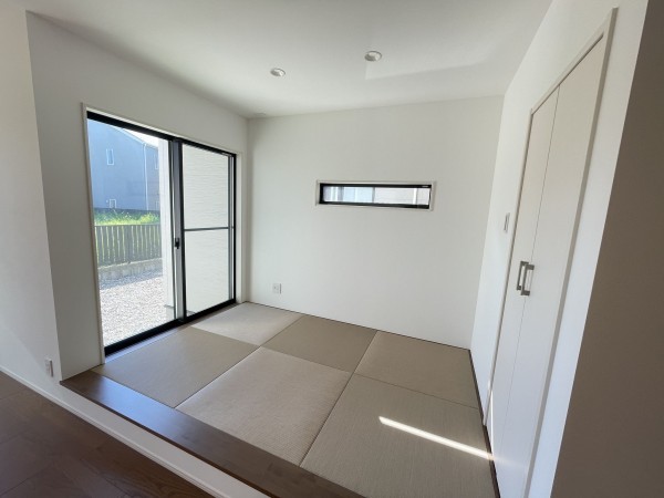 福井市上野本町、新築一戸建ての内装画像です