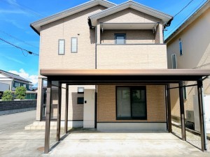 福井市開発、中古一戸建ての外観画像です