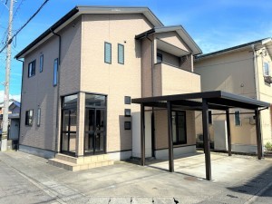 福井市開発、中古一戸建ての外観画像です