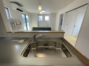 福井市舟橋黒竜、中古一戸建てのキッチン画像です
