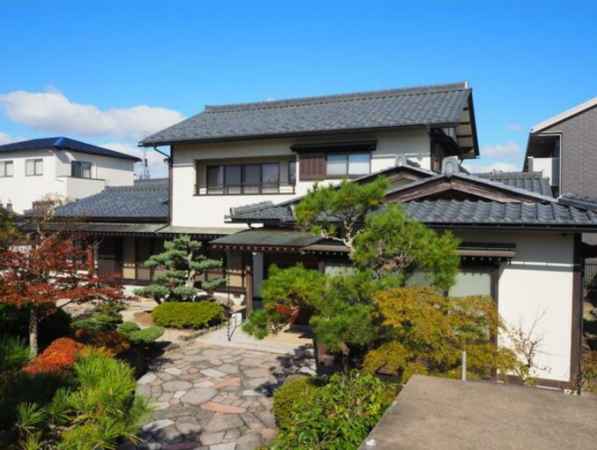 福井市和田中、中古一戸建ての外観画像です