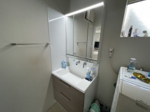 福井市新田塚、中古一戸建ての洗面画像です
