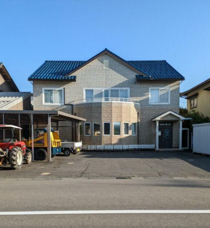 福井市和田東、中古一戸建ての外観画像です