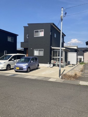 福井市河合寄安町、中古一戸建ての外観画像です