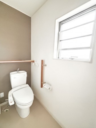 坂井市丸岡町北横地、中古一戸建てのトイレ画像です