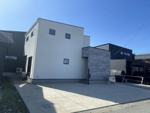 坂井市春江町中筋、新築一戸建ての外観画像です