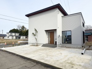 坂井市春江町針原、中古一戸建ての外観画像です