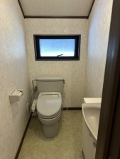 坂井市丸岡町猪爪、中古一戸建てのトイレ画像です