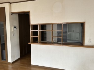 坂井市丸岡町猪爪、中古一戸建ての居間画像です