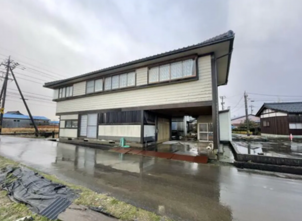 坂井市春江町針原、中古一戸建ての外観画像です
