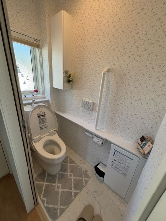 坂井市春江町沖布目、中古一戸建てのトイレ画像です
