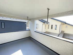 福井市八重巻中町、新築一戸建てのバルコニー画像です