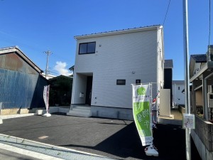福井市八重巻中町、新築一戸建ての外観画像です
