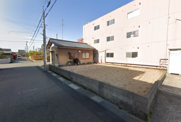 福井市高木、土地の前面道路を含む現地写真画像です