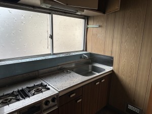 福井市八ツ島町、中古一戸建てのキッチン画像です
