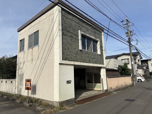 福井市八ツ島町、中古一戸建ての外観画像です