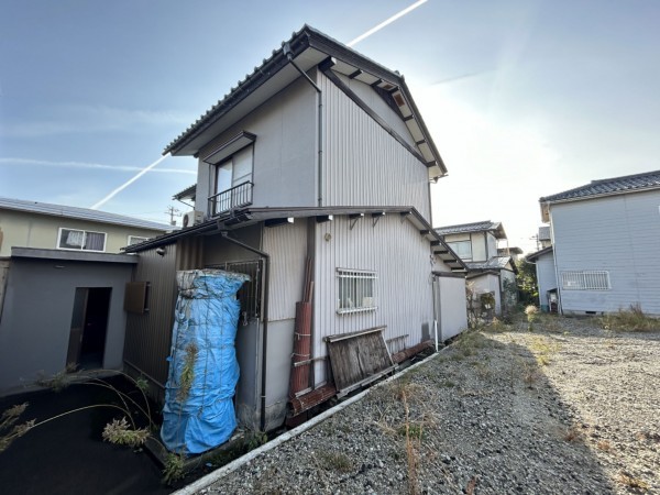 福井市高木町、中古一戸建ての外観画像です