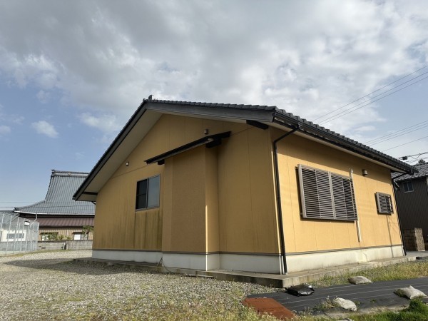 福井市白方町、中古一戸建ての外観画像です