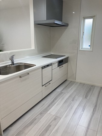 福井市高柳、新築一戸建てのキッチン画像です
