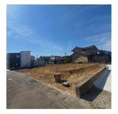 坂井市春江町西太郎丸、土地の前面道路を含む現地写真画像です