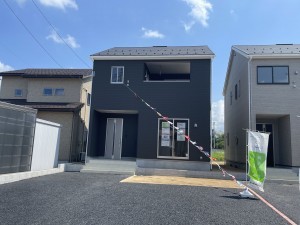 坂井市春江町江留上、新築一戸建ての外観画像です