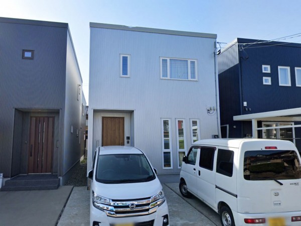 福井市新田塚、中古一戸建ての外観画像です
