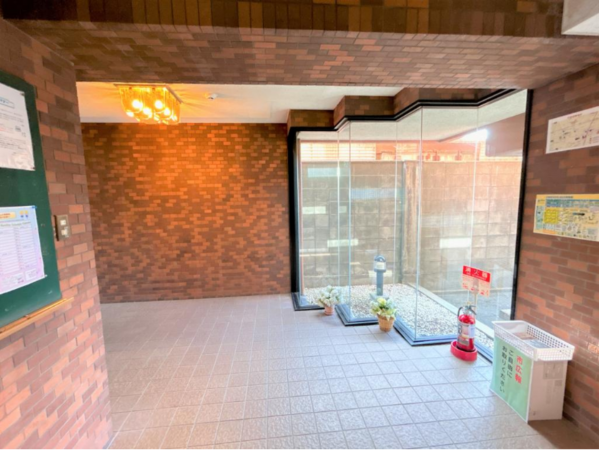 福井市西開発、マンションのエントランス画像です