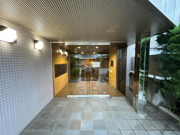 福井市二の宮、マンションのエントランス画像です