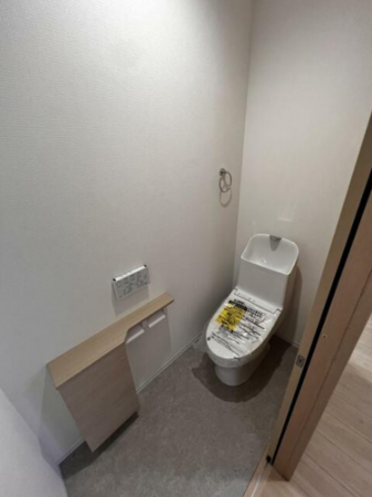 福井市光陽、新築一戸建てのトイレ画像です