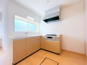 福井市渕町、中古一戸建てのキッチン画像です