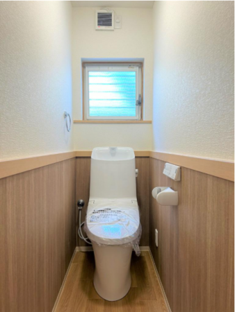 福井市渕町、中古一戸建てのトイレ画像です