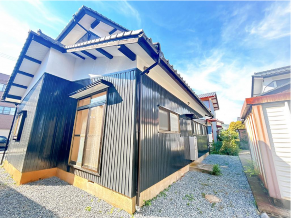 福井市四十谷町、中古一戸建ての外観画像です