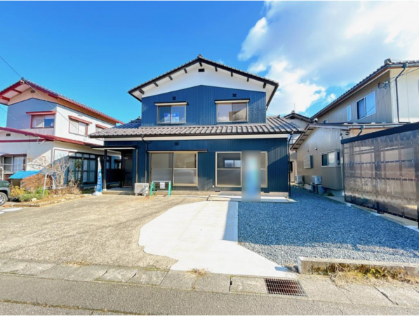 福井市四十谷町、中古一戸建ての外観画像です