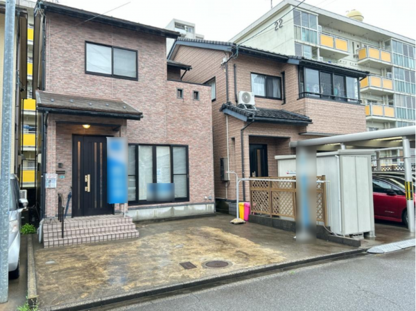 福井市松本、中古一戸建ての外観画像です
