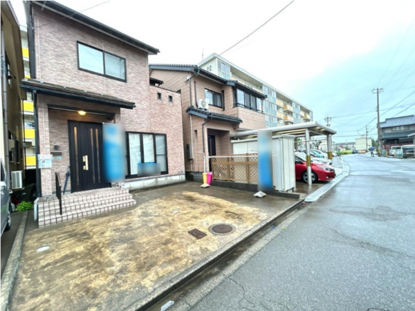 福井市松本、中古一戸建ての外観画像です