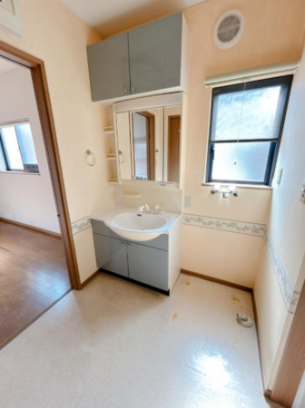福井市みのり、中古一戸建ての洗面画像です