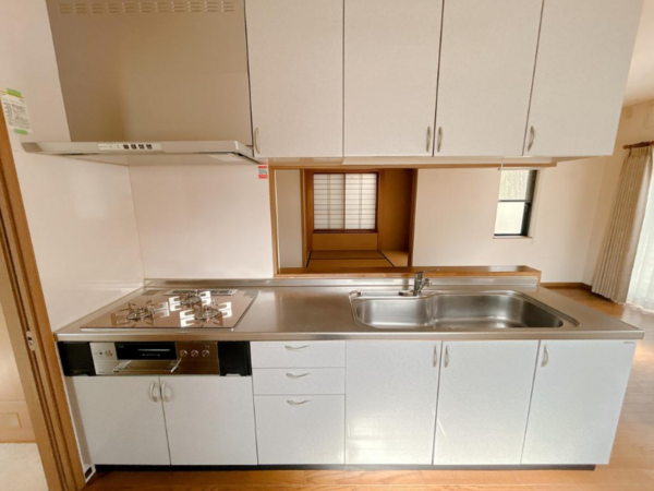 福井市みのり、中古一戸建てのキッチン画像です