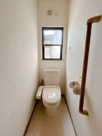 福井市みのり、中古一戸建てのトイレ画像です