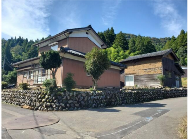 福井市鹿俣町、中古一戸建ての外観画像です