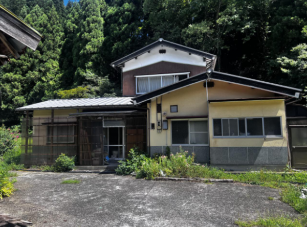 福井市南西俣町、中古一戸建ての画像です
