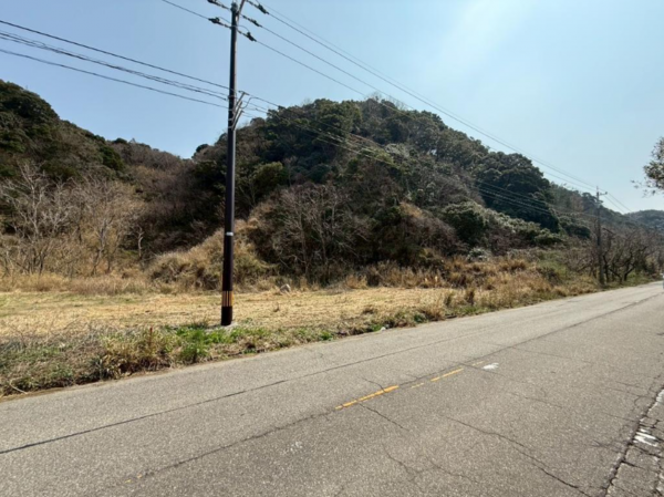 福井市鮎川町、土地の前面道路を含む現地写真画像です