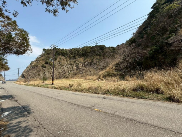 福井市鮎川町、土地の前面道路を含む現地写真画像です