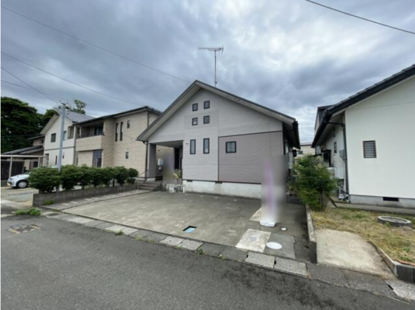 坂井市坂井町蛸、中古一戸建ての外観画像です
