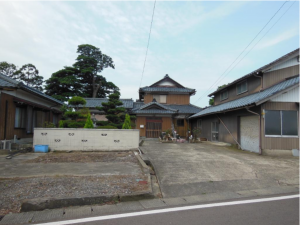 坂井市坂井町東荒井、中古一戸建ての外観画像です