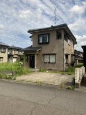 坂井市坂井町宮領、中古一戸建ての外観画像です