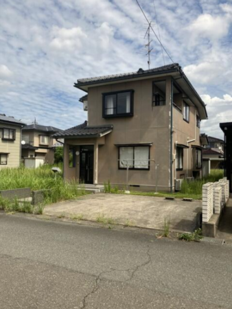坂井市坂井町宮領、中古一戸建ての外観画像です