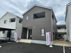 福井市桃園、新築一戸建ての外観画像です