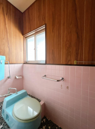 福井市江守の里、中古一戸建てのトイレ画像です