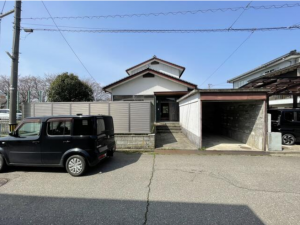 福井市新田塚、中古一戸建ての外観画像です